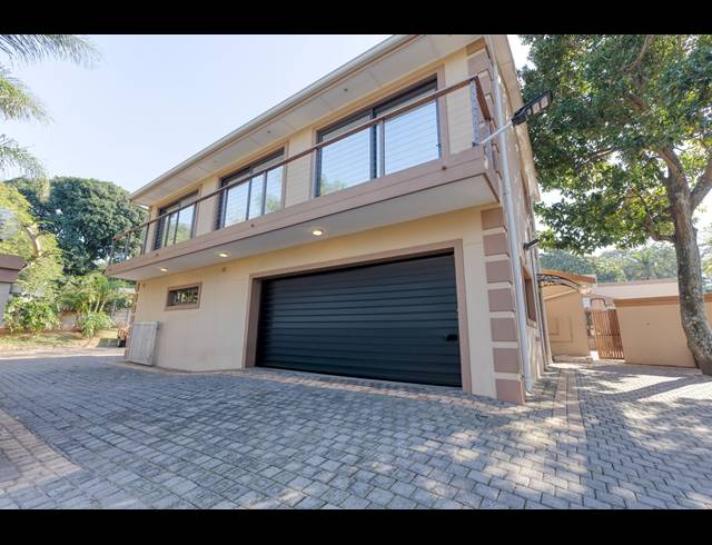 5 BEDROOM HOUSE FOR SALE IN BALLITO CENTRAL